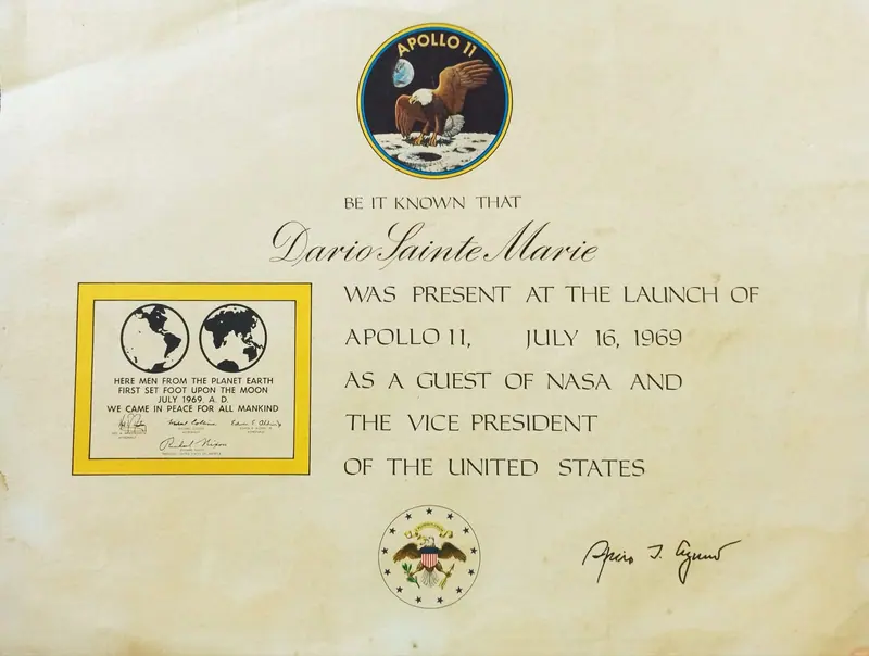 Su invitación al lanzamiento del Apolo 11, el 16 de julio de 1969, como invitado de la NASA