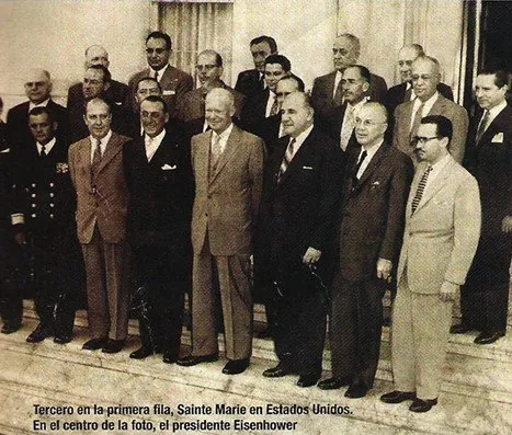Sainte-Marie en Estados Unidos; al centro, el presidente Eisenhower