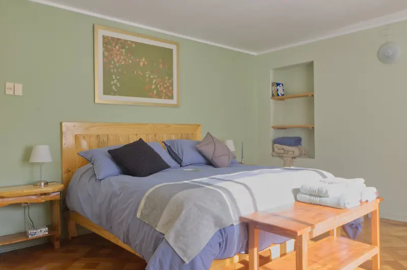 Dormitorio de Healthy House & Sky Hot Tub